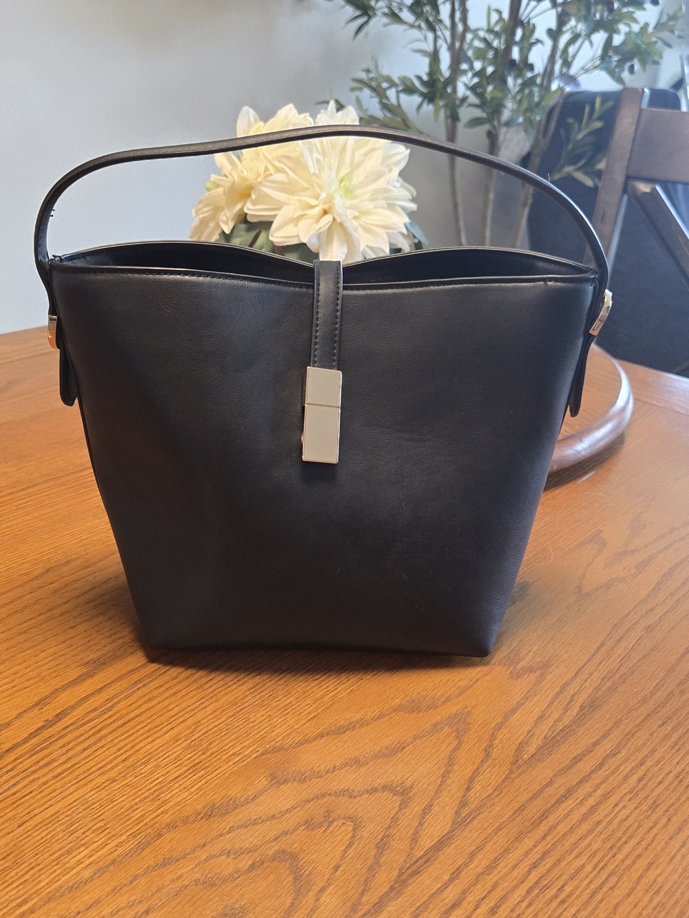 Minimalist Black Shoulder Bucket Bag with Gold Accent